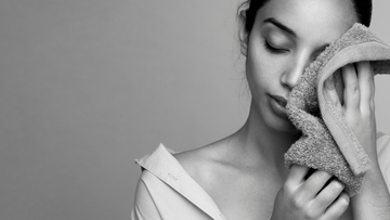 <h2>Retail Skincare in Clinics: Why Most Products Don’t Sell—And What Actually Works</h2>